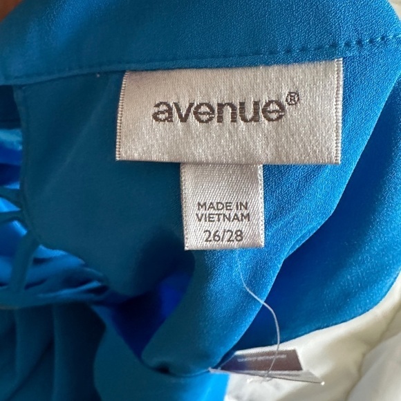 Avenue bright blue layered dress size 26/28 - Picture 9 of 10
